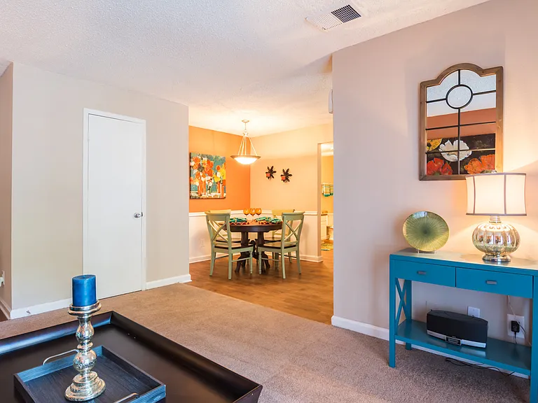 Dunwoody Pointe — Photo 15