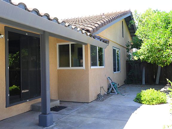 3rd image of 7045 Rivercove Way