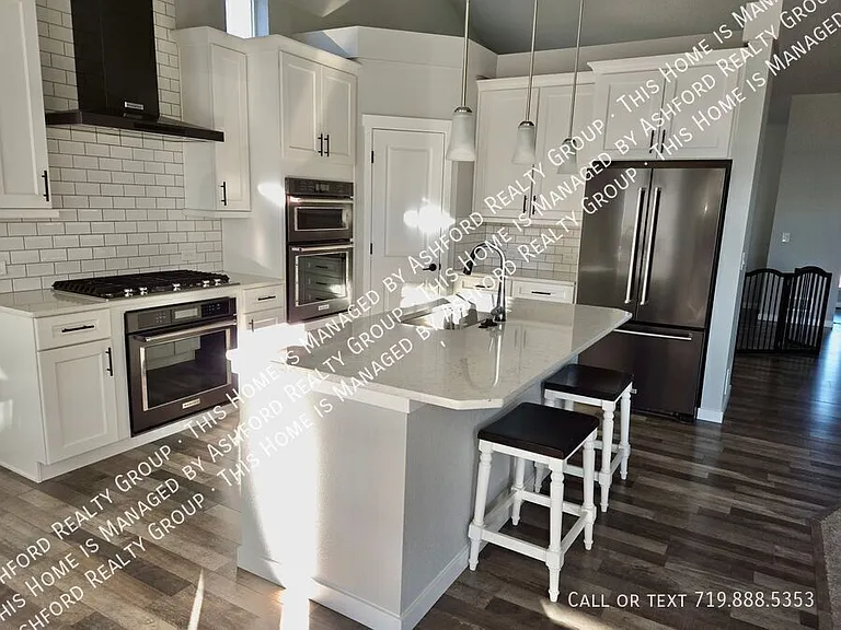 16596 Hallmark Trl — Photo 3