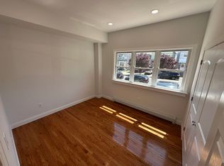 81 W 54th St FLOOR 1, Bayonne, NJ 07002