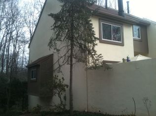 1527 Inlet Ct, Reston, VA 20190