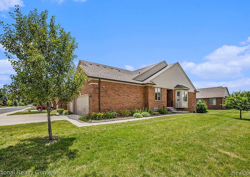 51185 Dunston Ln, Chesterfield, MI 48051 Zillow