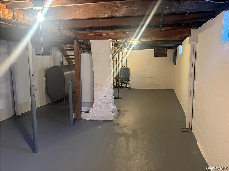 215 E Lakewood St — Photo 16