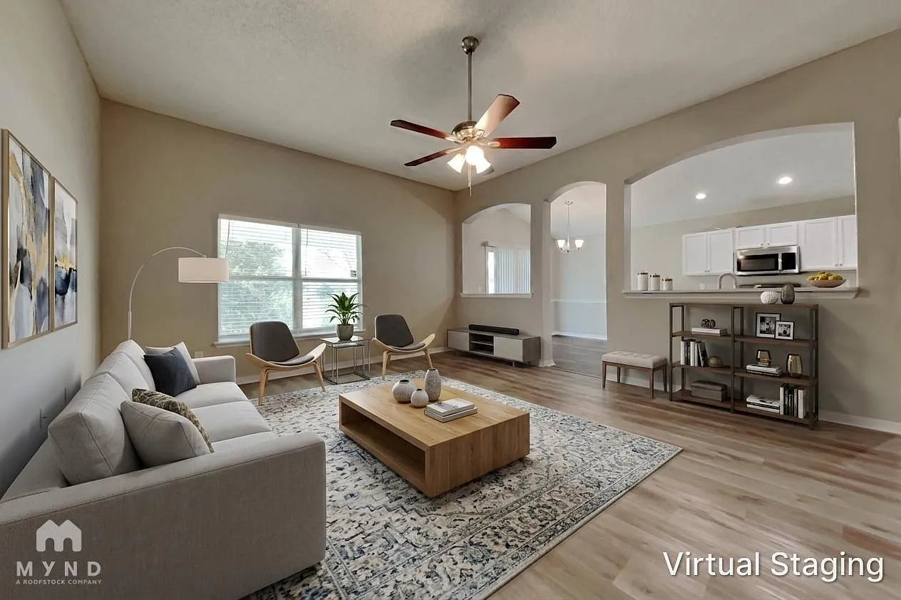 3 bed, 2.0 bath, 1497 sqft, $1,935 — Photo 2