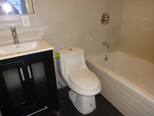 Rented by Blue Egg Realty Corp | media 27