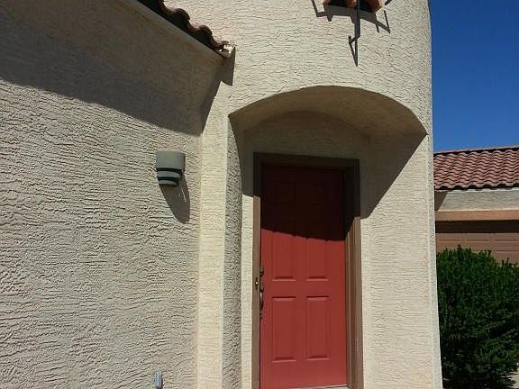 3rd image of 714 E Las Colinas Pl