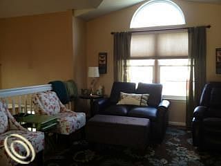 4th image of 594 Thornhill Ct #125