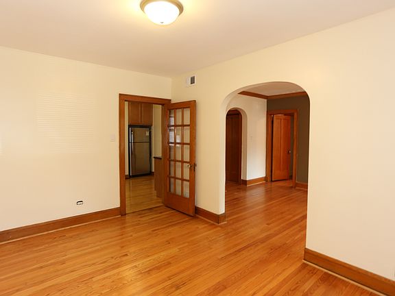 4th image of 3842 N Bernard St #1