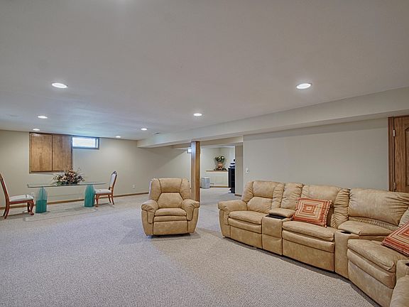 Lower Level Rec Room