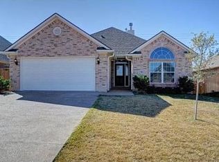 136 Roucourt Loop, College Station, TX 77845