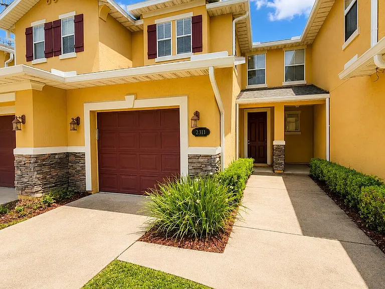 2311 Red Moon Dr — Photo 2