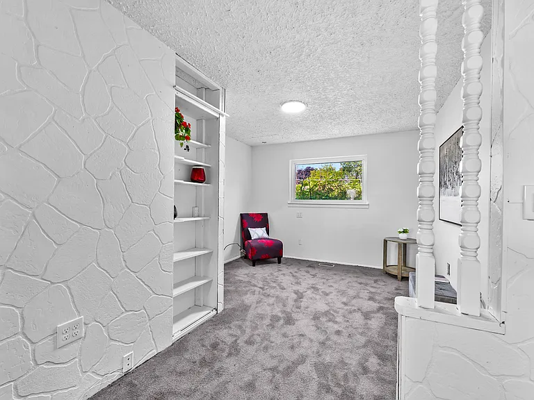 4020 Wall Ave — Photo 23
