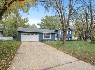 2201 105th Ln NW, Coon Rapids, MN 55433