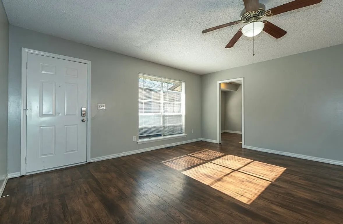 3 bed, 1450 sqft, $1,400 — Photo 4
