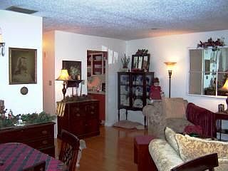 3rd image of 40 High Point Rd