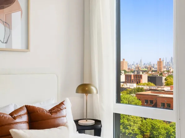 1042 Atlantic Avenue image 5 of 34