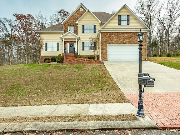 2nd image of 1462 Leighton Dr
