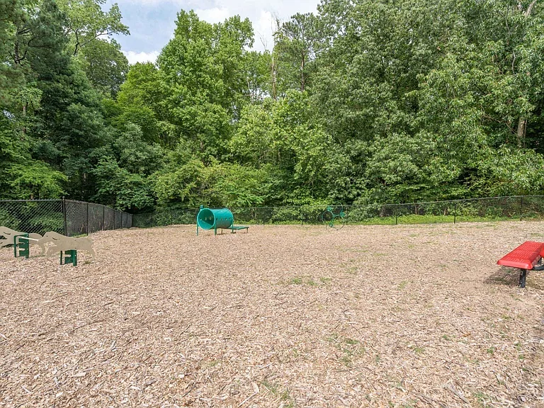 Park Ridge Estates — Photo 9
