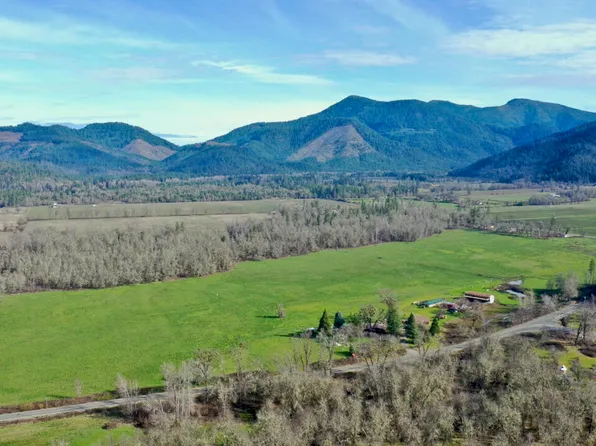 6795 Holland Loop Rd, Cave Junction, OR 97523