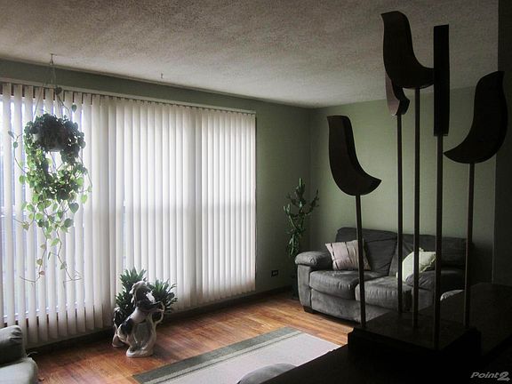 5th image of 269 Lynn Ln