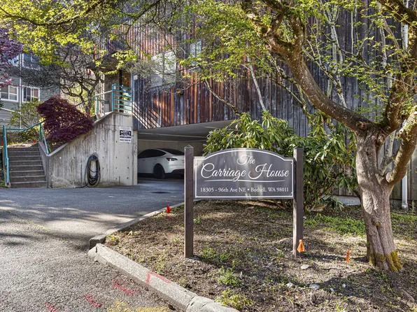 The Carriage House, 18305 96th Ave NE #3-CH, Bothell, WA 98011