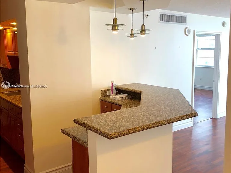 6917 Collins Ave #1204 — Photo 7