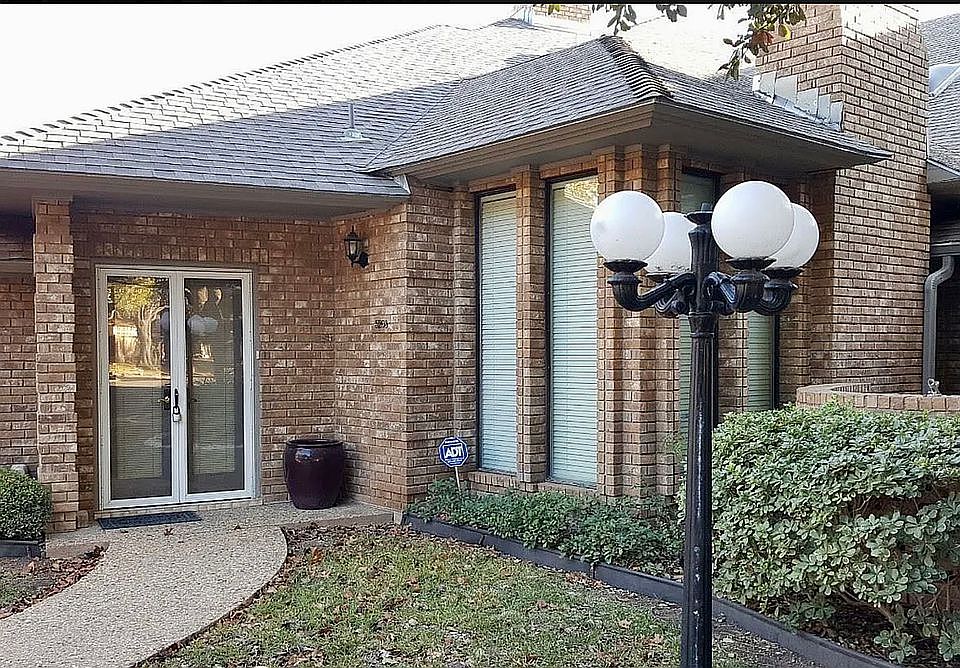 1st image of 5203 Fairway Dr