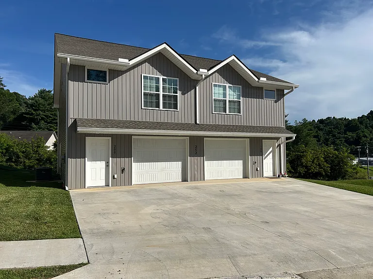 252 Keswick Dr — Photo 17