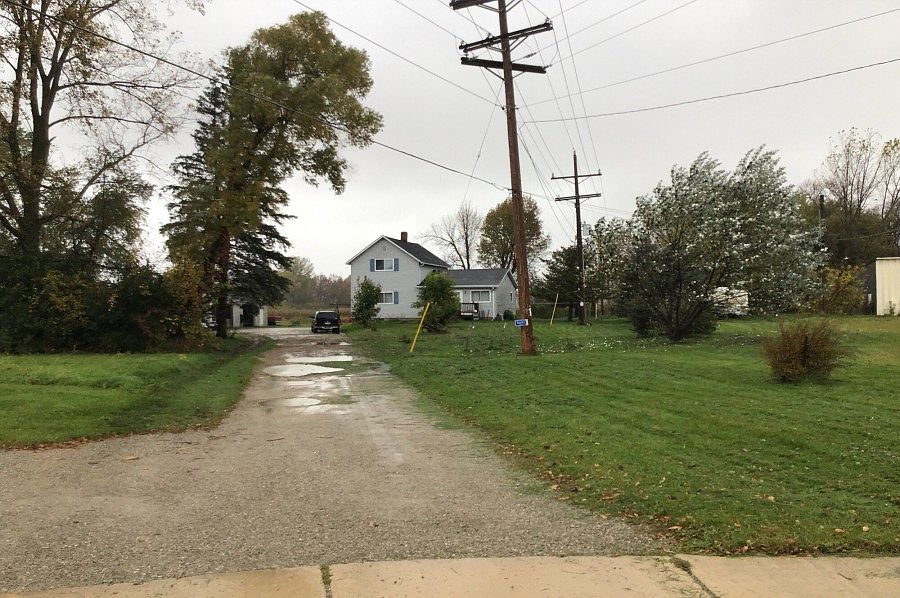 1st image of N6693 Clark St