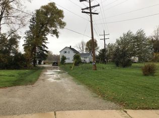 N6693 Clark St, Black creek, WI 54106