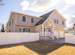 39-41 Carleton Ave #39, Islip Terrace, NY 11752