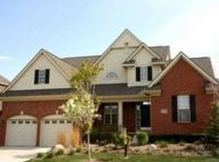 41545 Twain Pl, Novi, MI 48377
