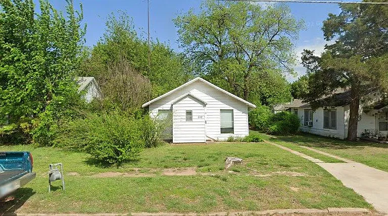 612 S 9th St — Photo 9