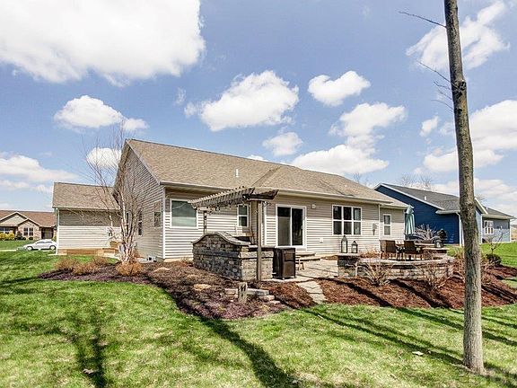 2nd image of 1309 White Birch Dr