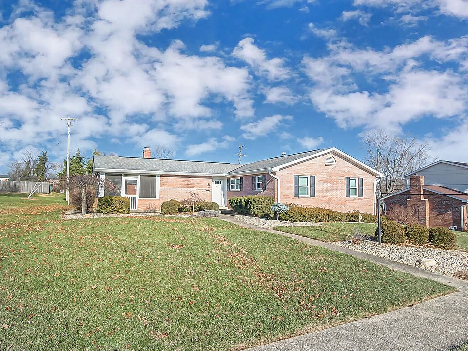 1st image of 537 Village Dr