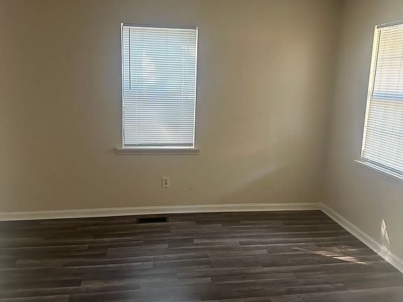2nd image of 804 S Davis St