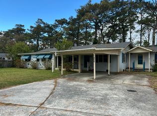 459 Cape Lookout Dr, Harkers Island, NC 28531