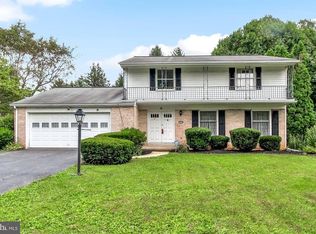 1814 Larchmont Ln, Lancaster, PA 17601