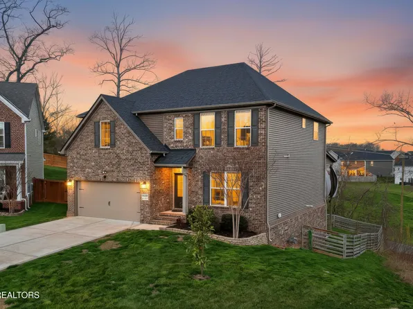 2663 Windjammer Ln, Knoxville, TN 37932