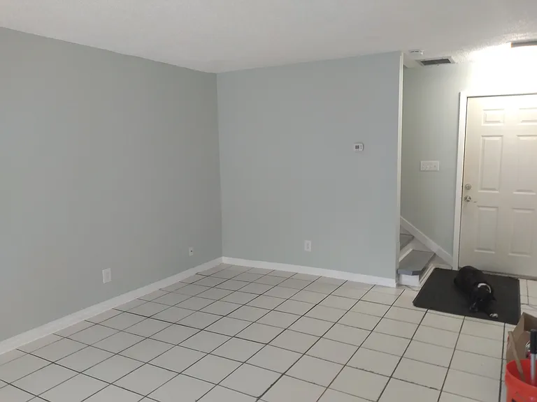 1155 Longfellow Rd — Photo 5