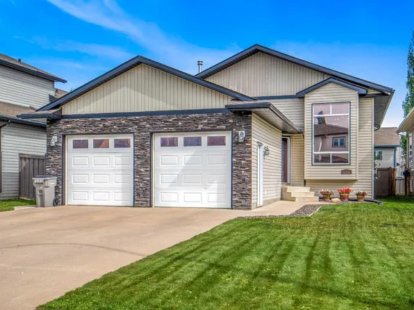 12121 W 103a St, Grande Prairie, AB T8V 2L5