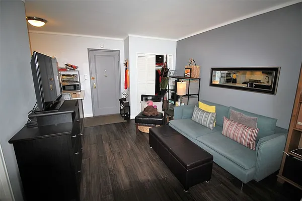 Sold by Universal Realty Group | media 13