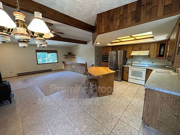 3rd image of 3406 Quinella Dr