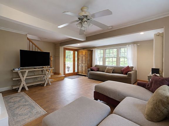 5th image of 41 Summit Blvd