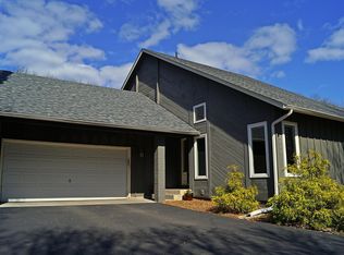 2830 Medicine Ridge Rd, Plymouth, MN 55441