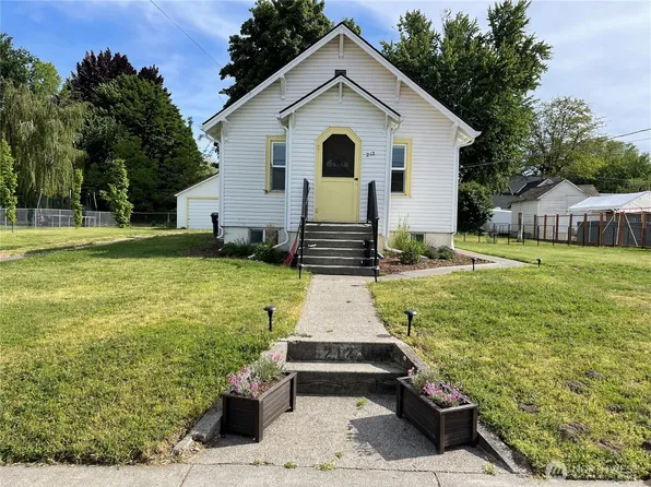 212 E Sixth Street, Waitsburg, WA 99361