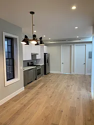 Rented by Hudson Exclusive