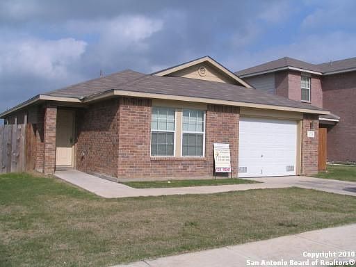 1st image of 2719 Cedar Sound