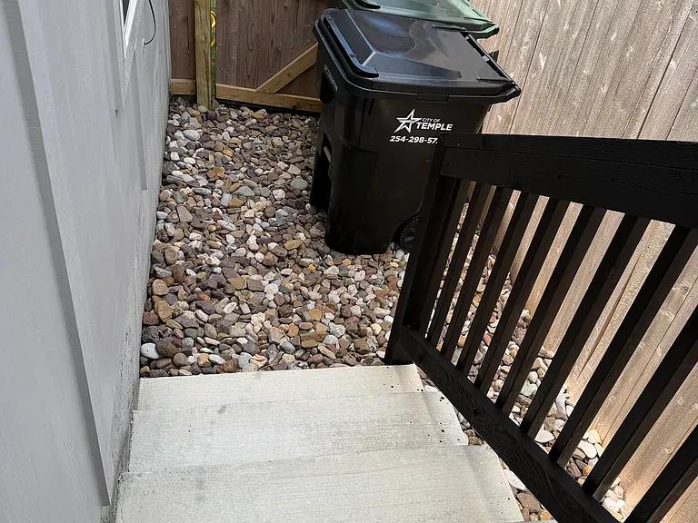 2322 Ocean Ave — Photo 17