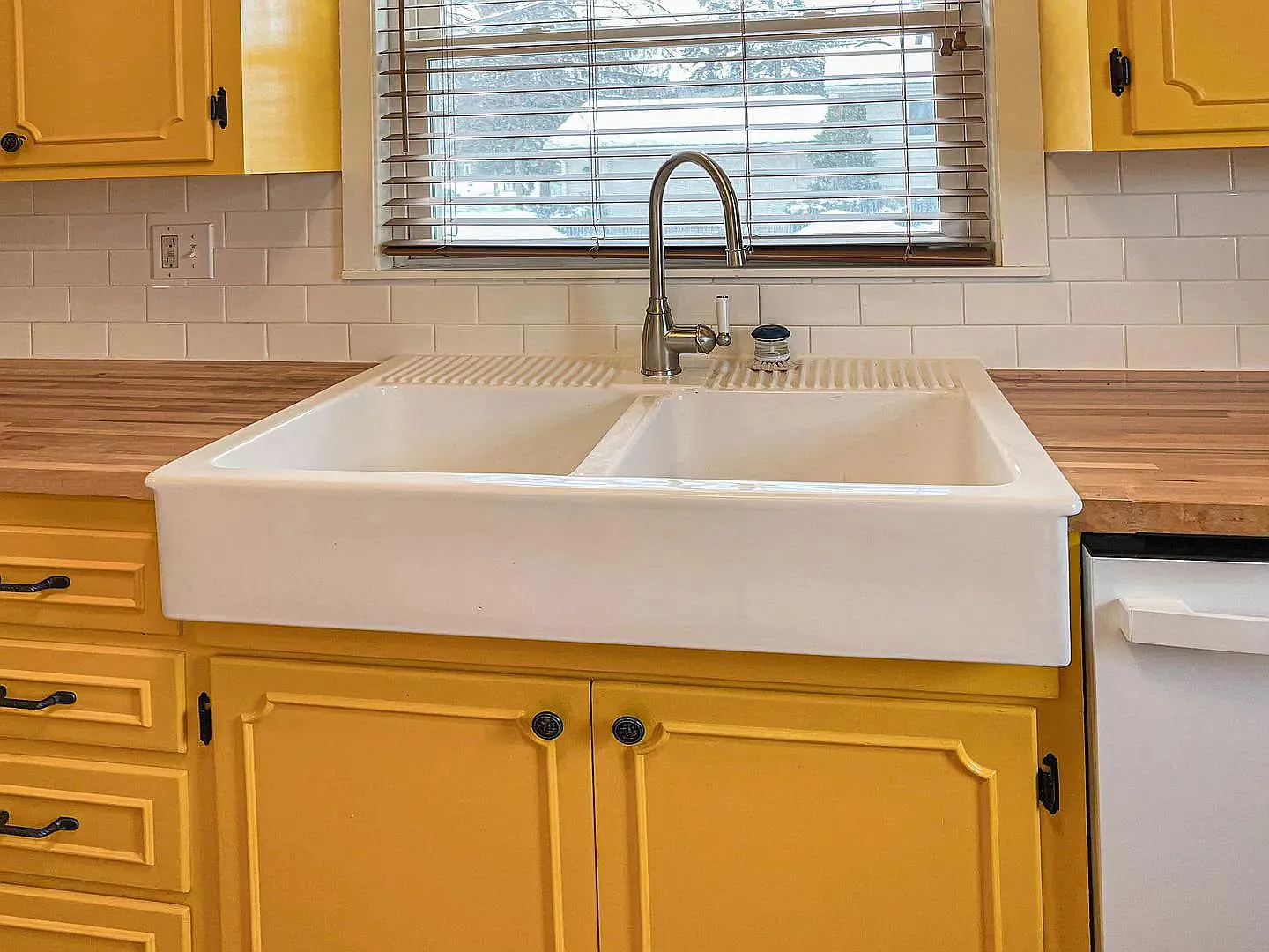 3 bed, 1800 sqft, $3,050 — Photo 3